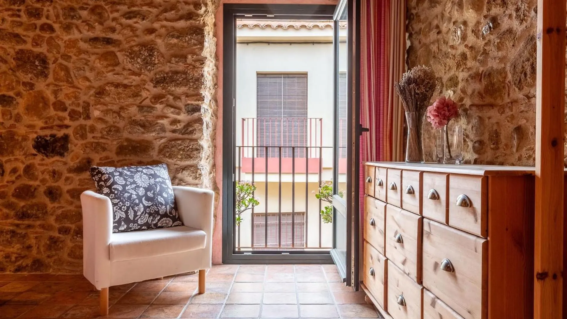 Holiday home Casa Rural 9 Km De L'Escala La Tallada